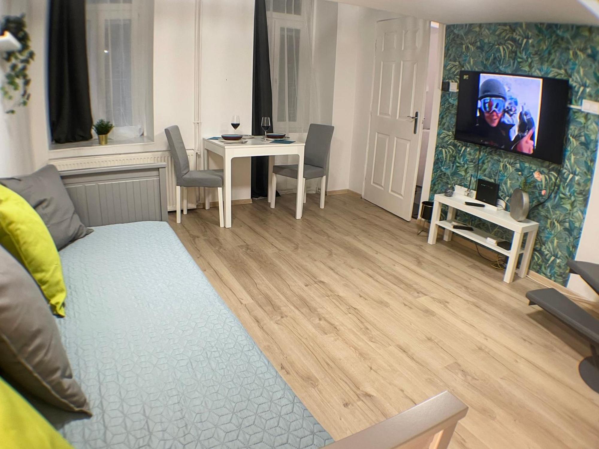 Nefelejcs Apartman ブダペスト エクステリア 写真